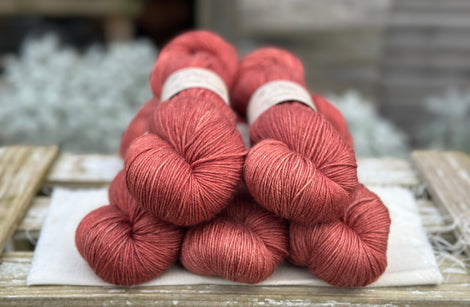 Titus 4ply in Red Kite (Dyelot 070225)