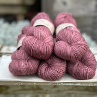 Pendle 4ply in Heliotrope (dyelot 100225) - 100% superwash merino