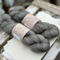 Pendle 4ply in Ash (dyelot 100225) - 100% superwash merino