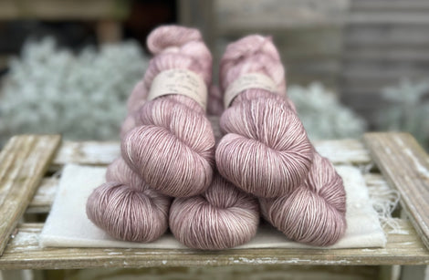 Carlisle Fingering in Smoky Taupe (Dyelot 080225)