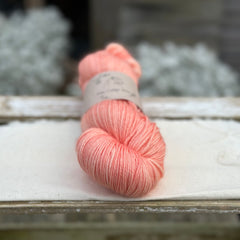 Pendle Sport in Apricot Tulip (Dyelot 100225)