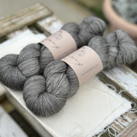 Pendle 4ply in Ash (dyelot 100225) - 100% superwash merino