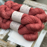 Titus 4ply in Red Kite (Dyelot 070225)