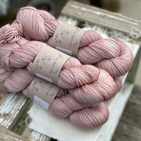 Pendle 4ply in Rambling Rose (dyelot 100225) - 100% superwash merino